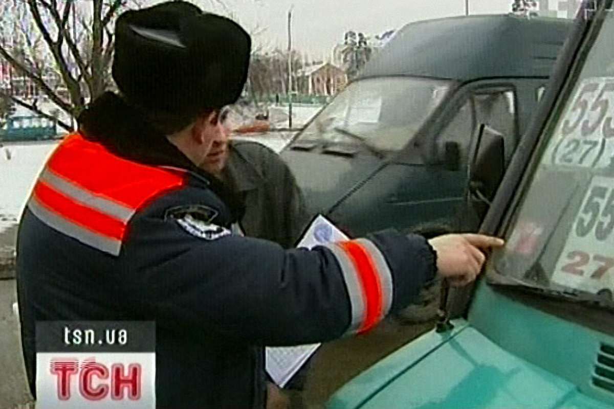 За півдня у Львові виявлено 16 несправних автобусів