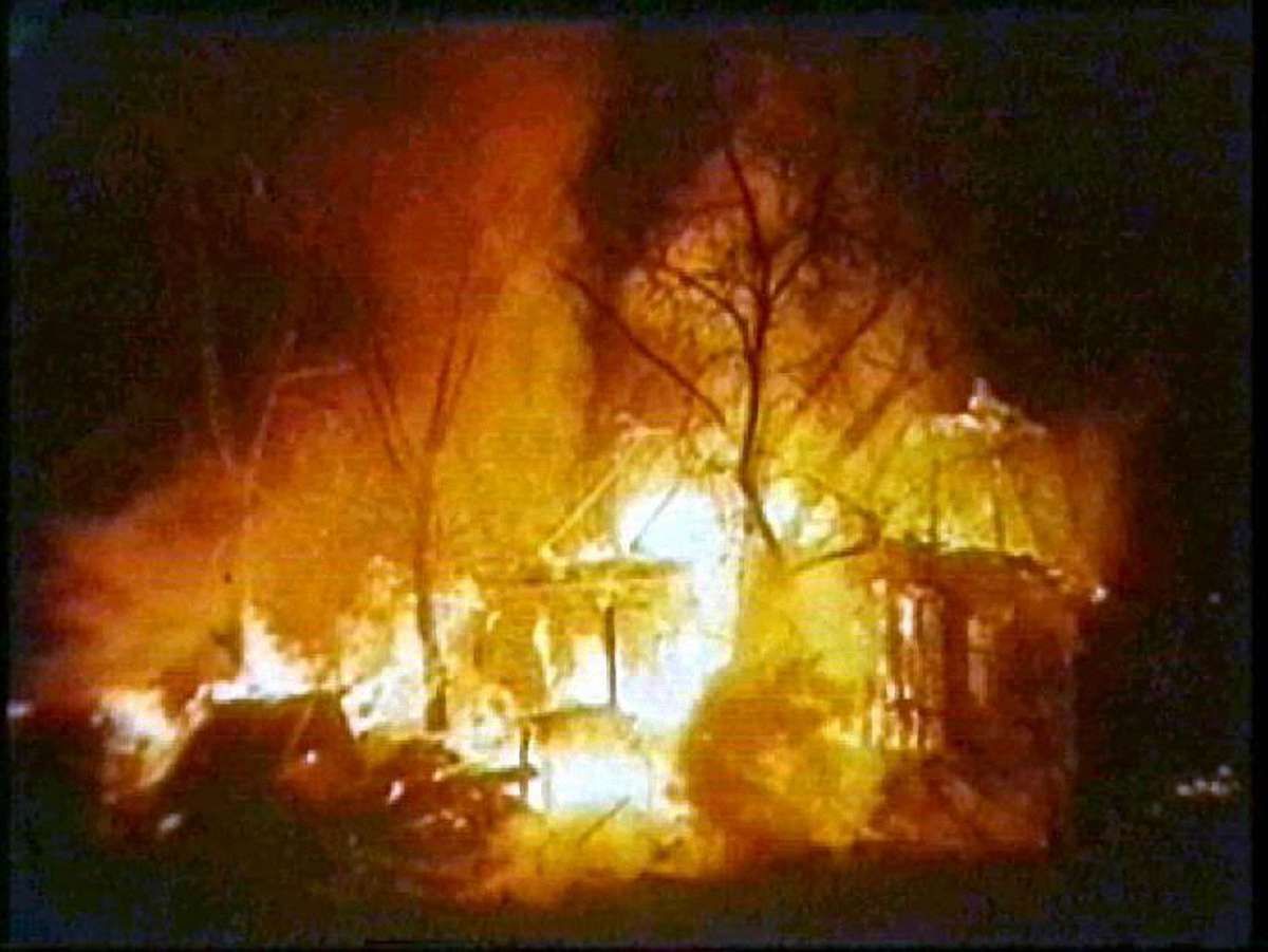 2 людини загинули та 4 постраждали в пожежі на Львівщині