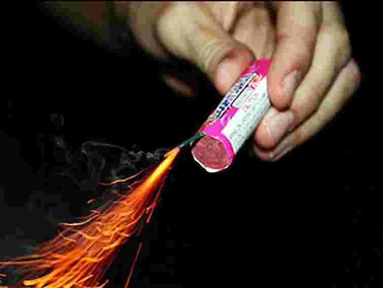 Від вибуху петарди постраждав 26-річний чоловік