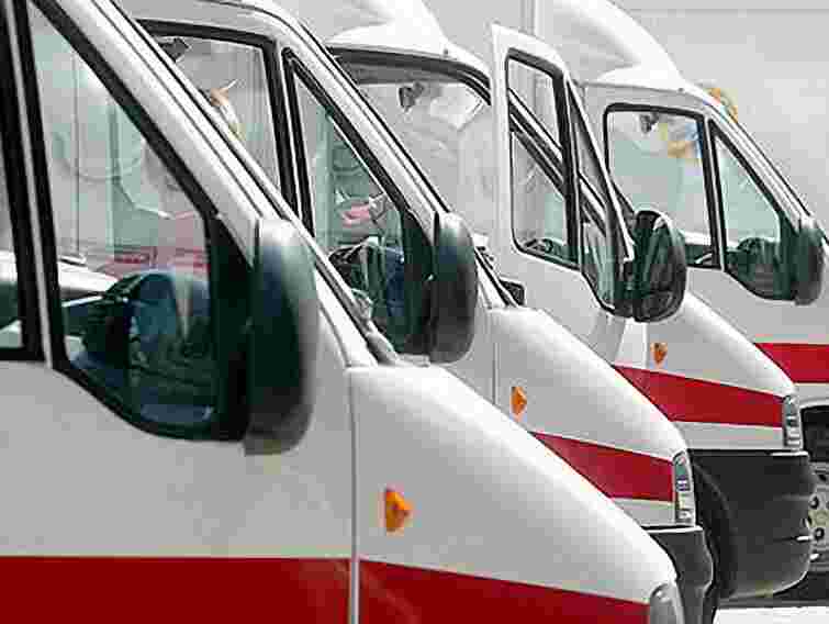 На Прикарпатті медустанова купила "швидкі", які були в заставі