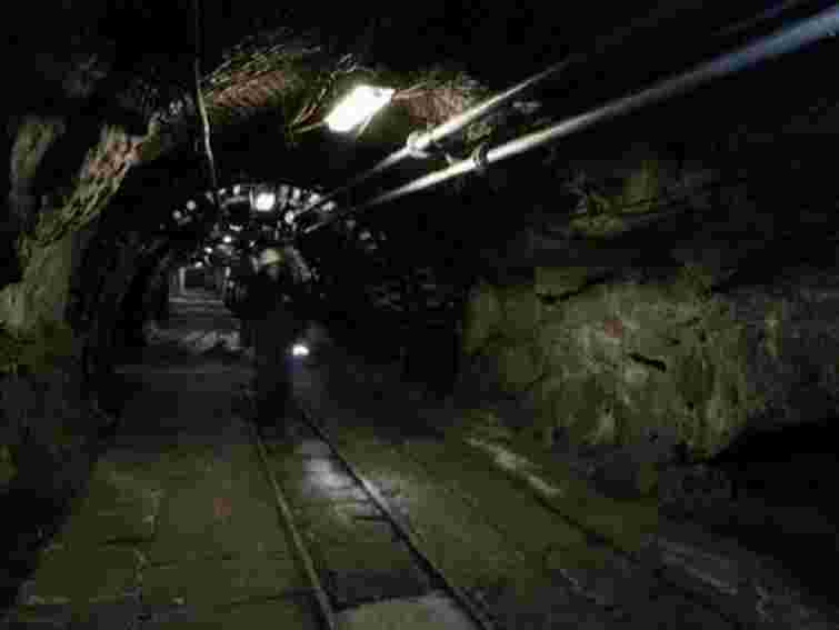 На Донеччині - вибух у шахті: дев’ять постраждалих, один загиблий