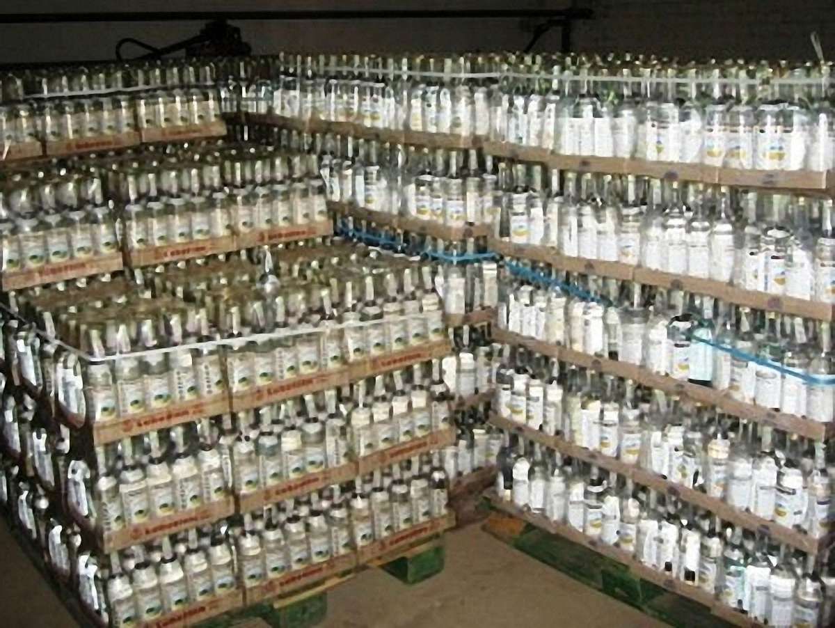 На Львівщини виявили 8 підпільних алкогольних цехів 