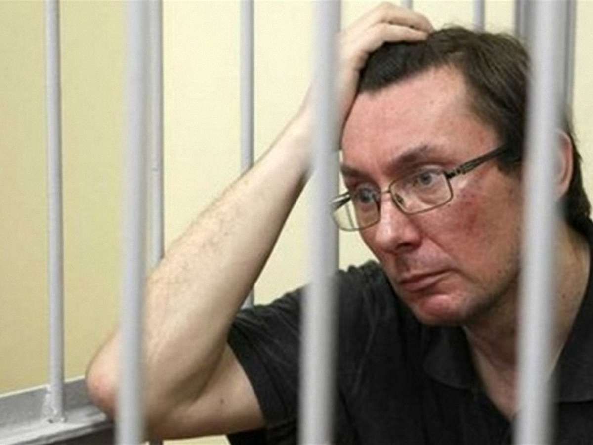 Адвокат Луценка очікує вироку наступного тижня