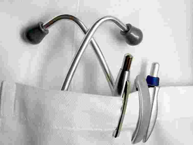 Аніщенко готує для медиків пакет "місцевих стимулів"