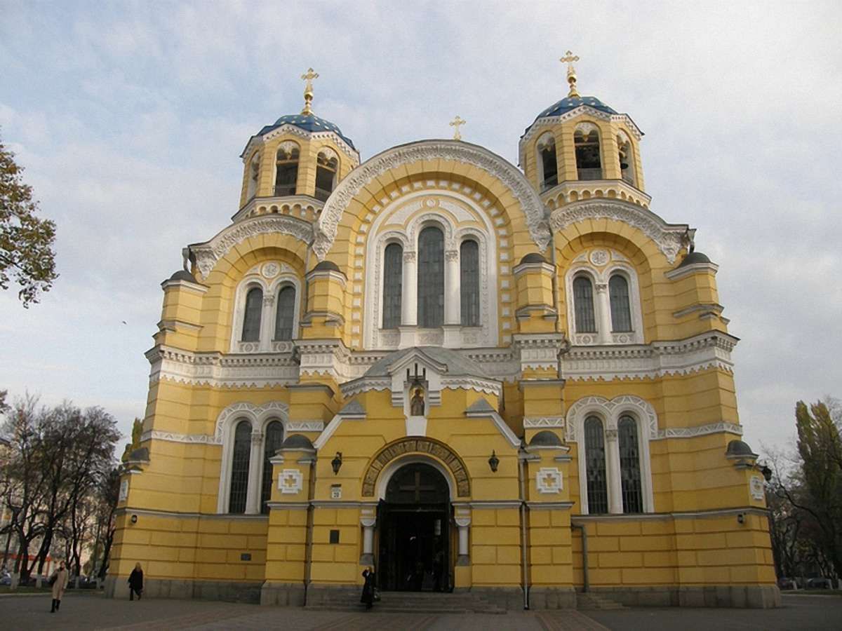 У Києві п’яний священик напав з кулаками на інспекторів ДАІ