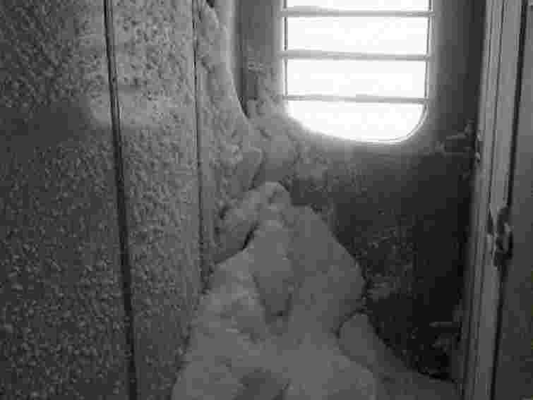 Залізниця не виявила у вагоні снігу, який сфотографував пасажир