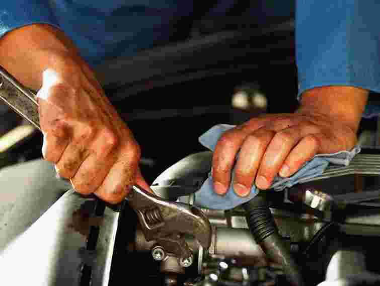 Сільський голова загинув під час ремонту автомобіля