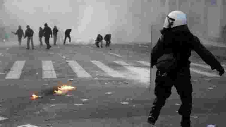 Грецію охопили протести: у столиці – підпали і пограбування