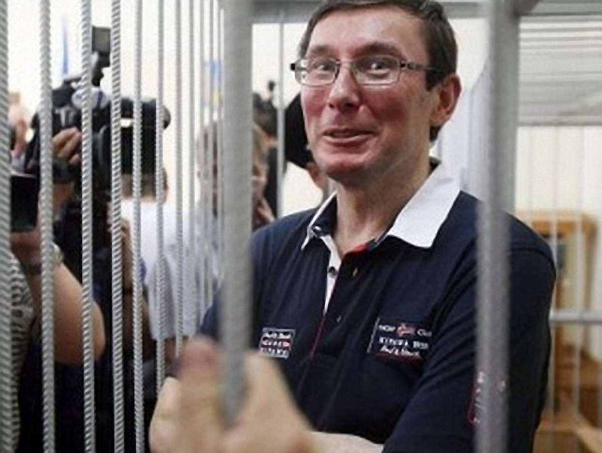 Луценко: Треба було мене розстріляти і на тому закінчити