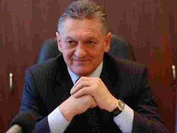 Закарпатський губернатор урізав зарплату собі та заступникам