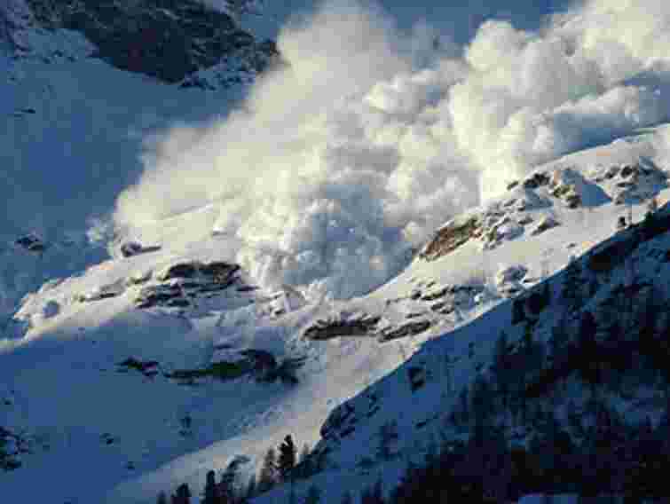 У Карпатах можливе сходження лавин