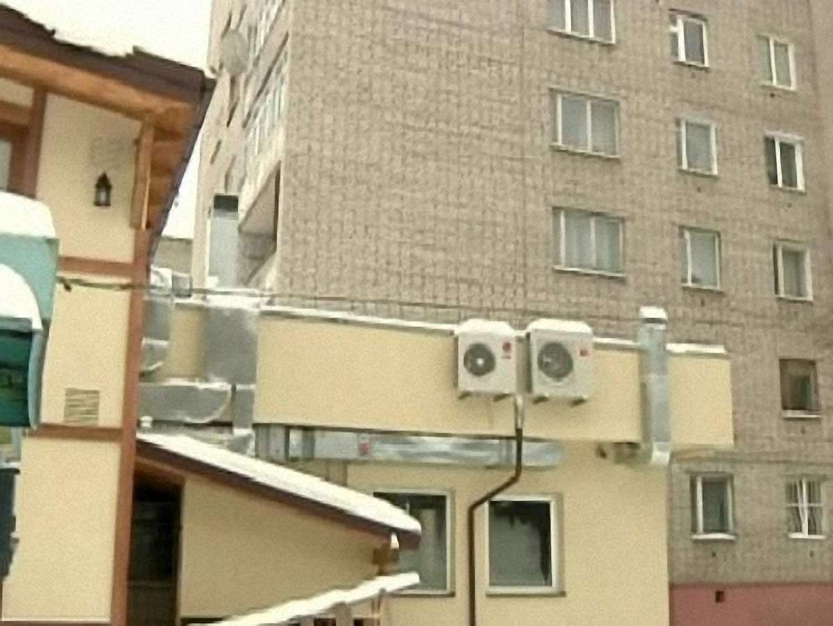 У Львові вентиляцію із пабу пустили до будинку