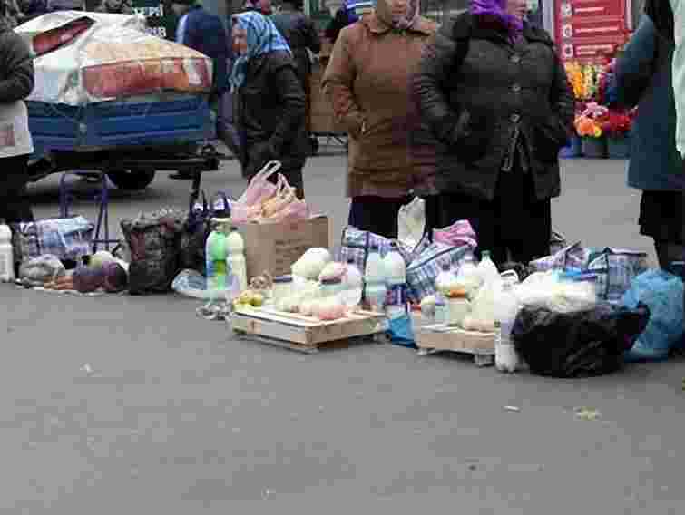 За вуличну торгівлю біля вокзалу у Львові дісталося епідеміологу
