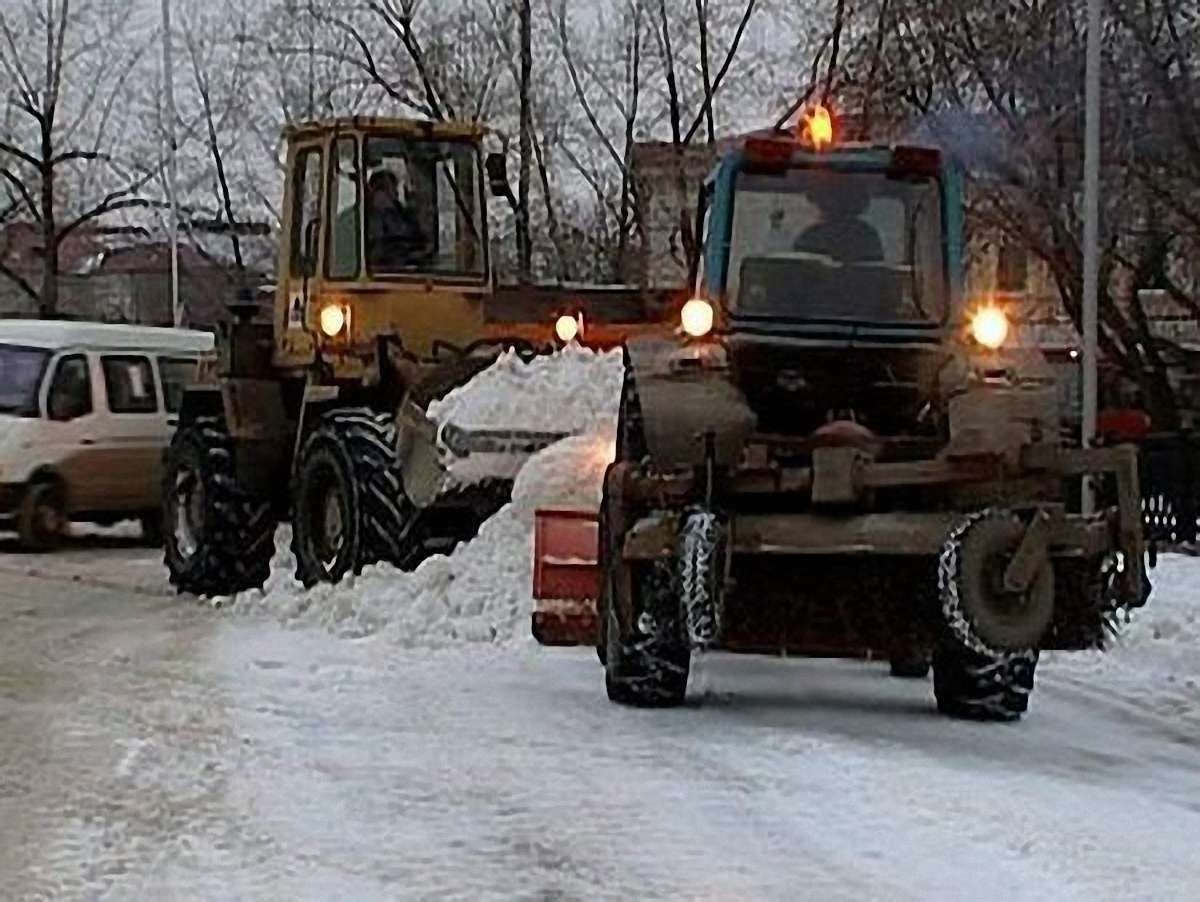 Львів від снігу прибирали 53 машини