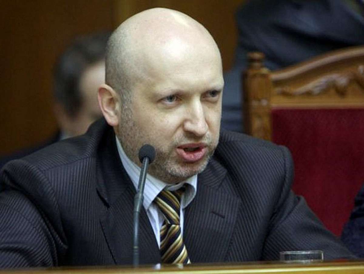 Турчинов: Невдовзі Луценко працюватиме з нами у штабі опозиції