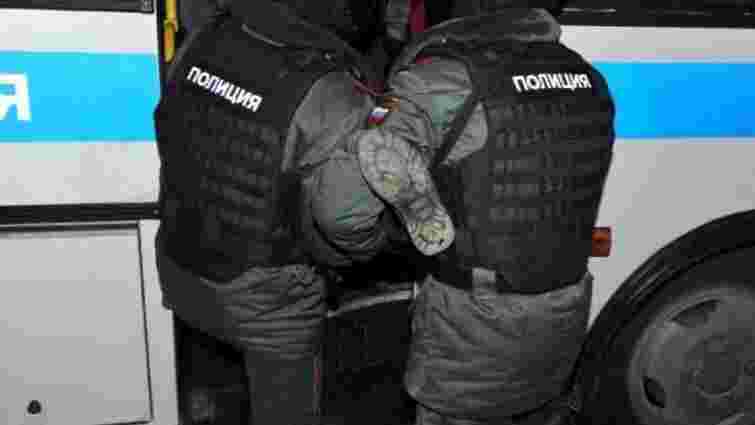 У Москві поліція затримала 14 учасників живого ланцюга 