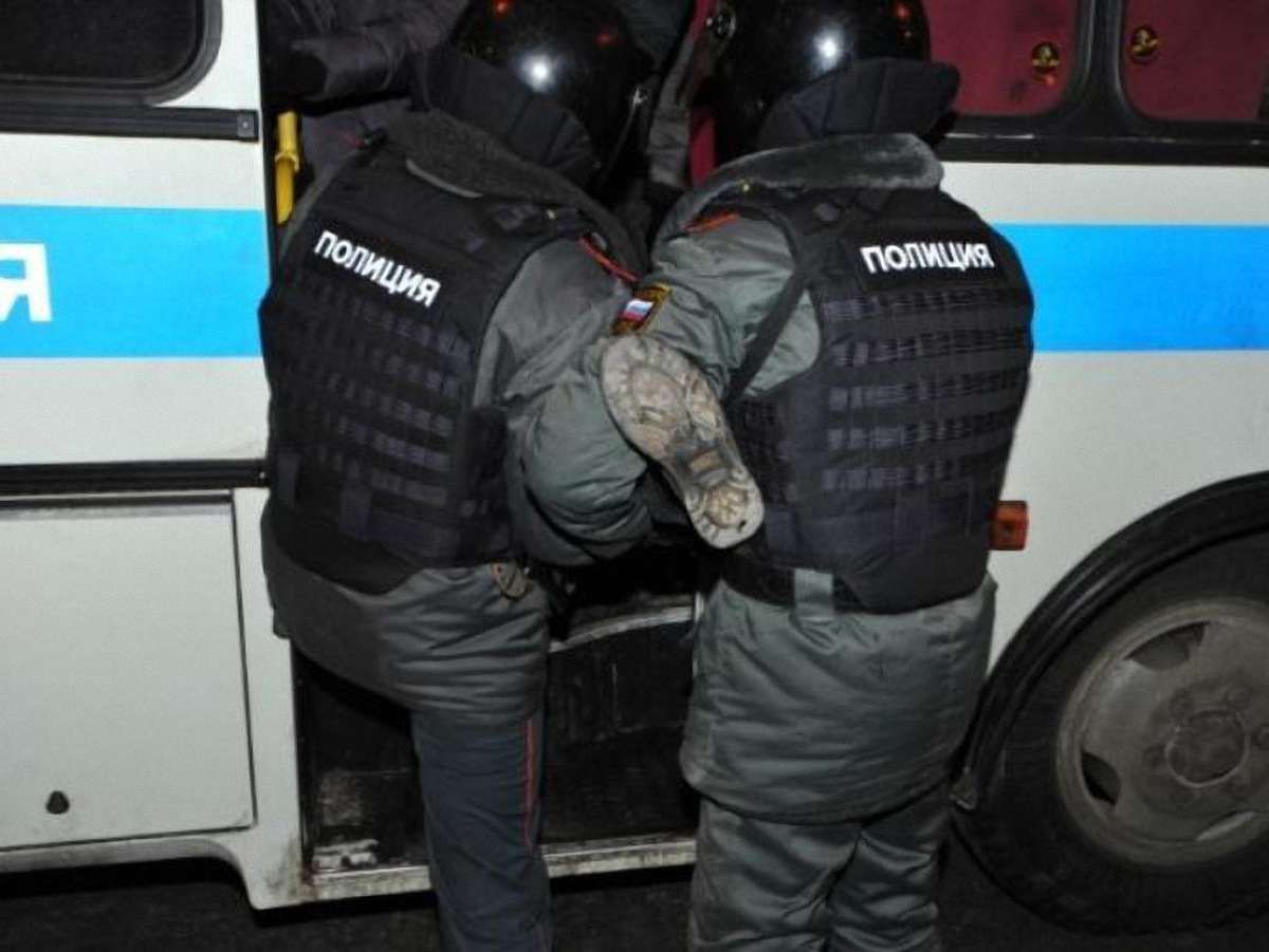 У Москві поліція затримала 14 учасників живого ланцюга 