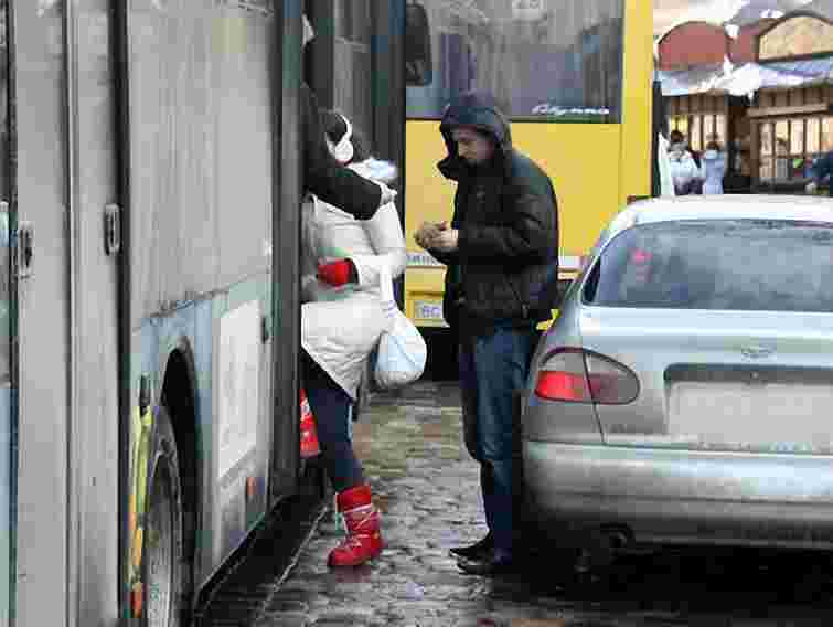 У Львові бабця загинула під колесами маршрутки