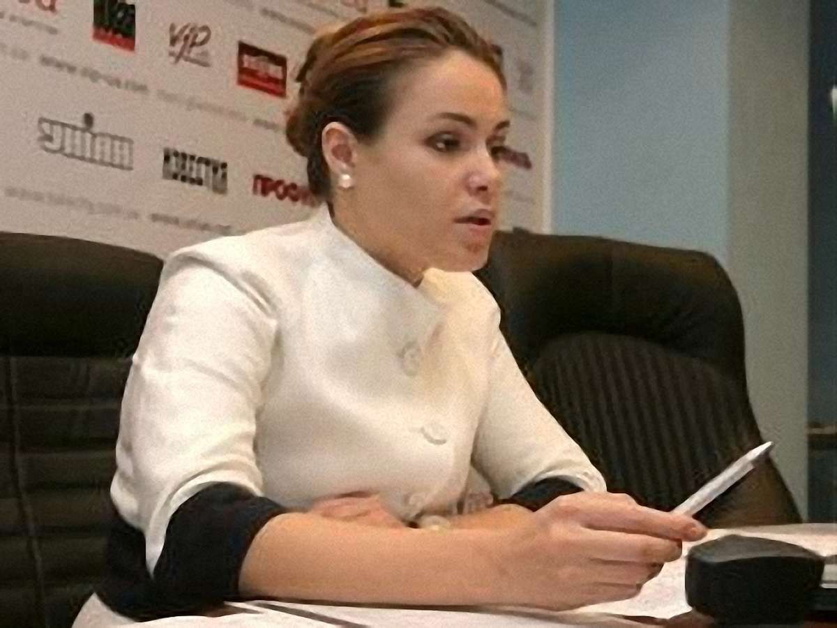 Уряд Азарова нездатний керувати країною, – Королевська