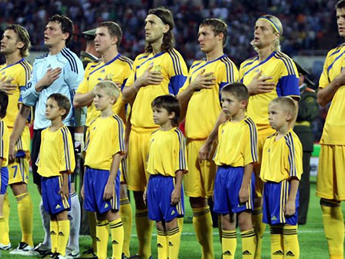 Блохін на гру з Ізраїлем викликав 20 футболістів 