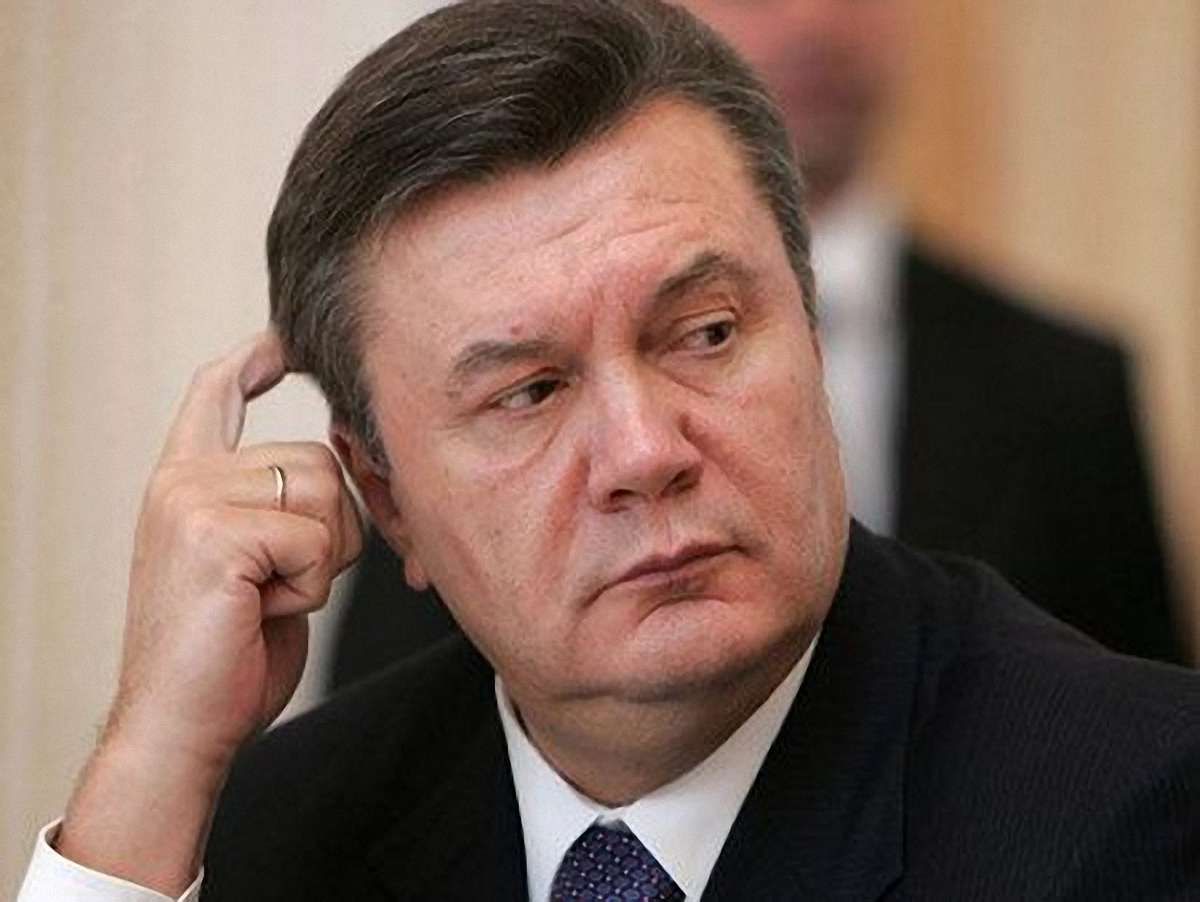 До приїзду Януковича у Дніпропетровську косять обмерзлу траву