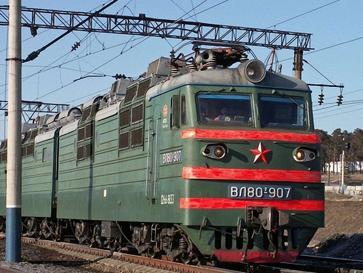 На Львівщині 63-річний чоловік потрапив під вантажний потяг