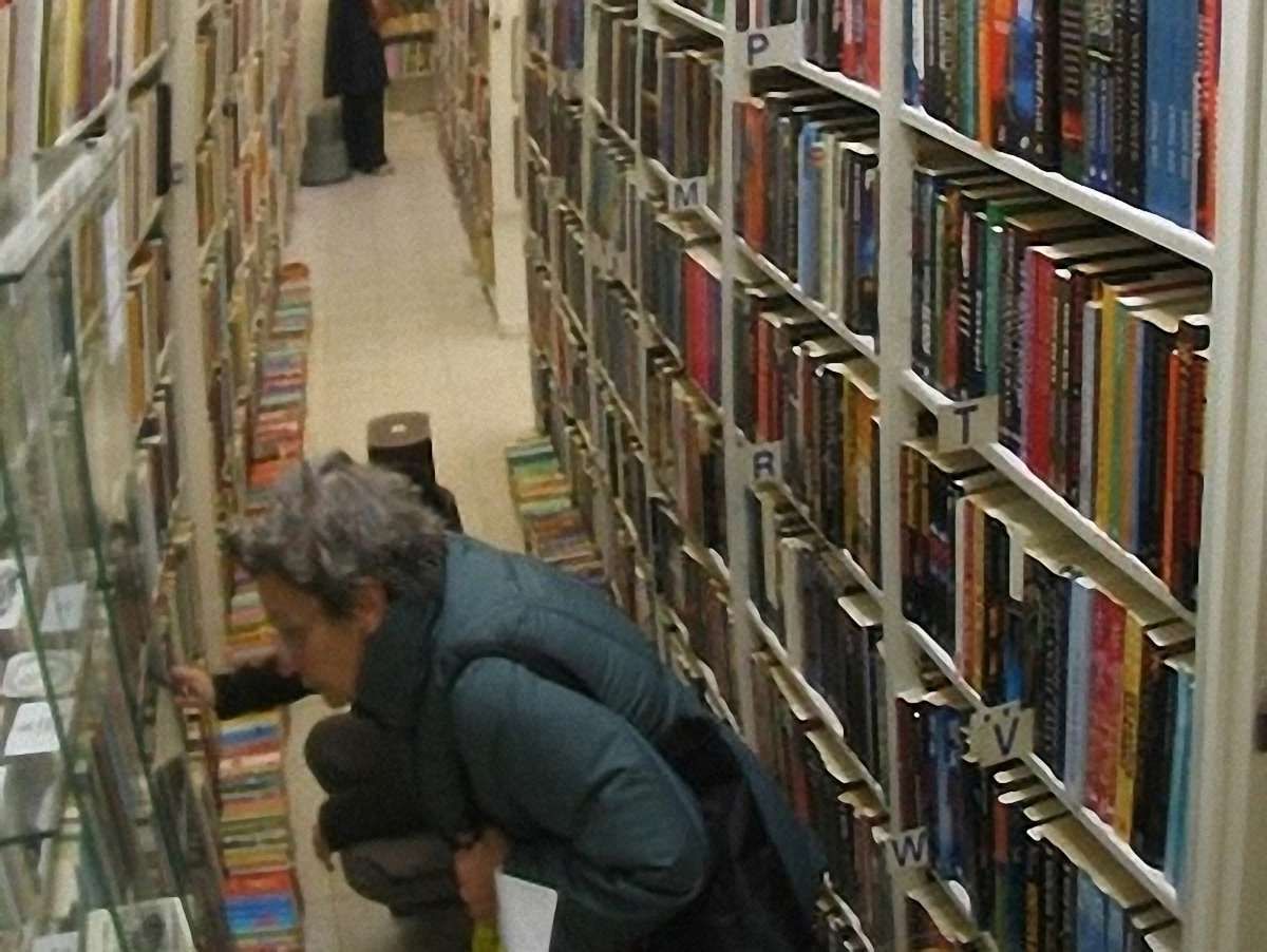 Томенко: Бібліотекам дозволили купувати книги без тендеру