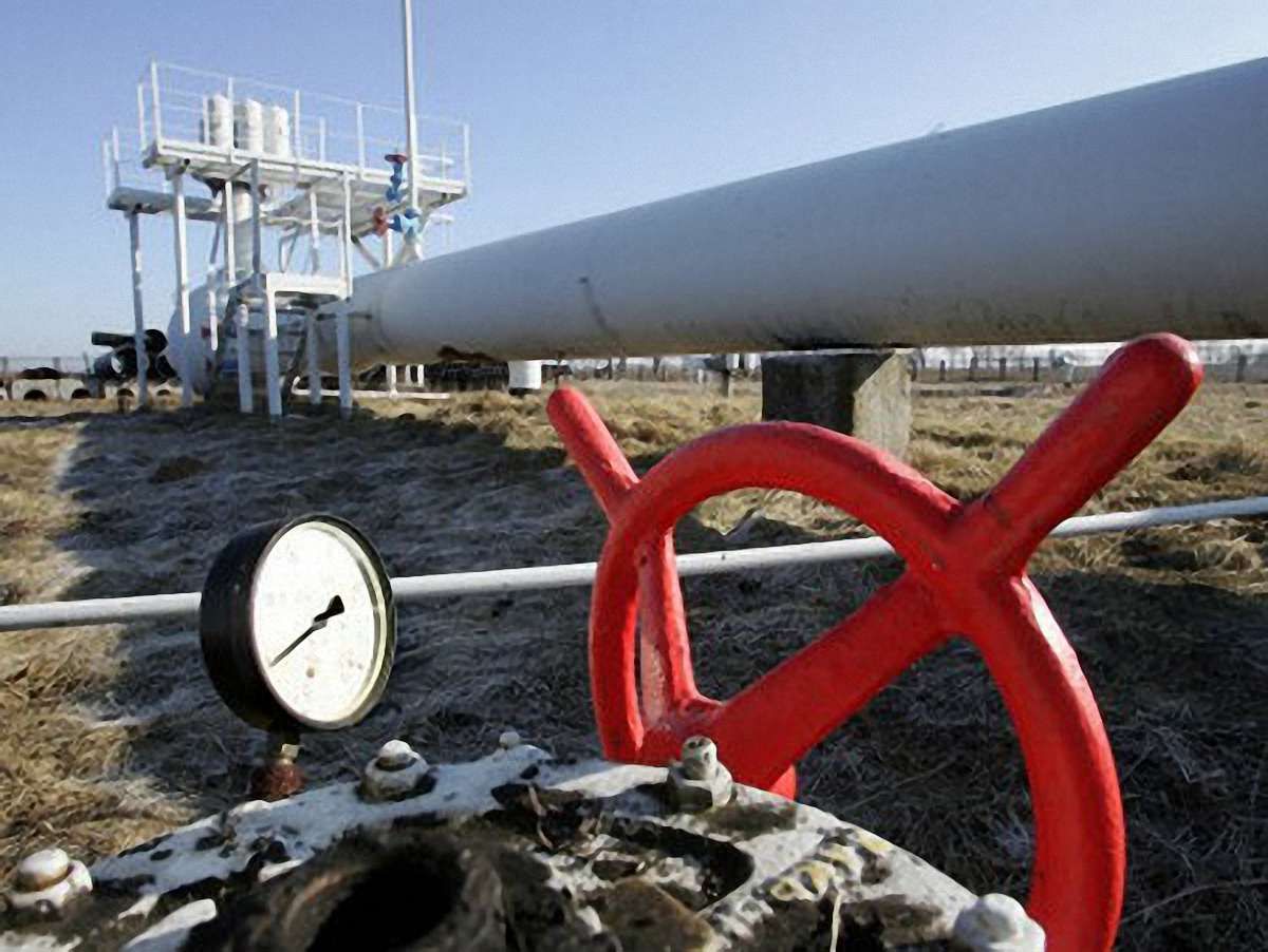 «Газпром» знизив транзит газу Україною і збільшив через Білорусь