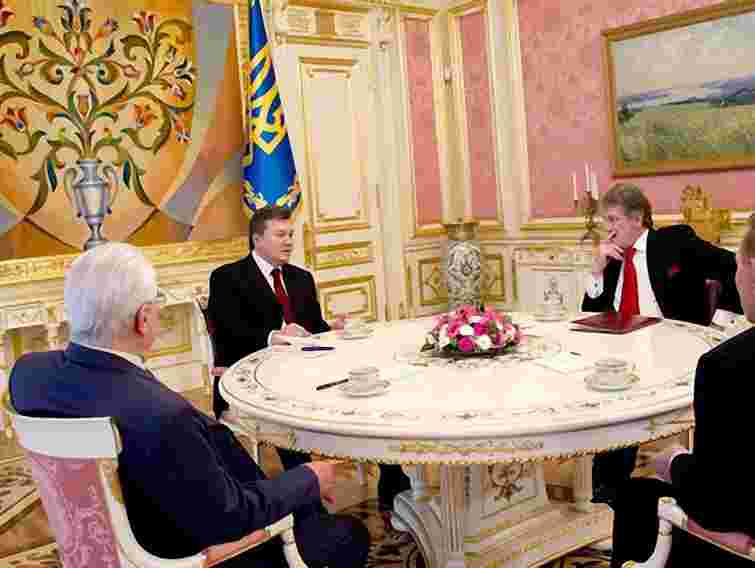 Янукович побажав Ющенку «успіхів у всіх починаннях»