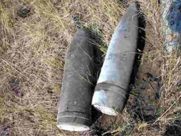 У Львові на території колишнього дитсадка знайшли два снаряди