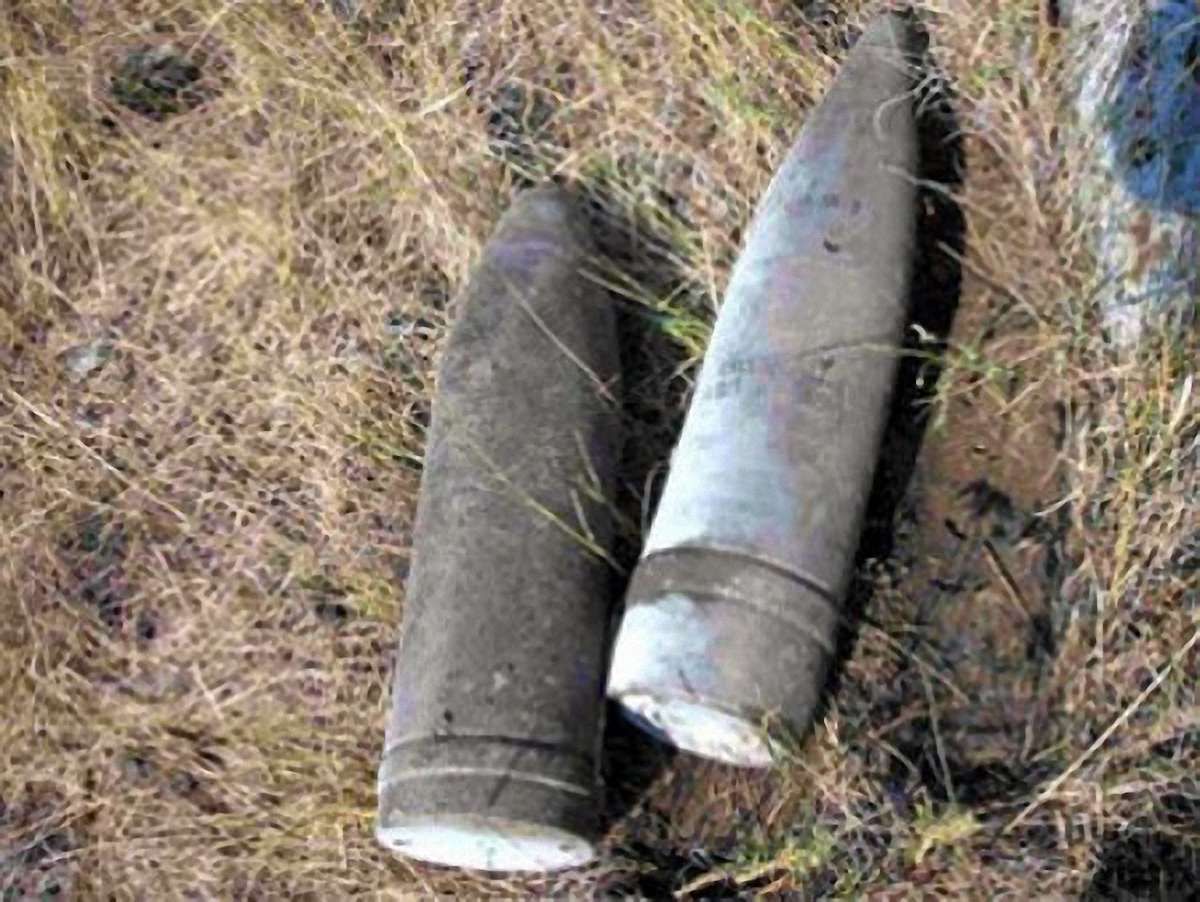 У Львові на території колишнього дитсадка знайшли два снаряди