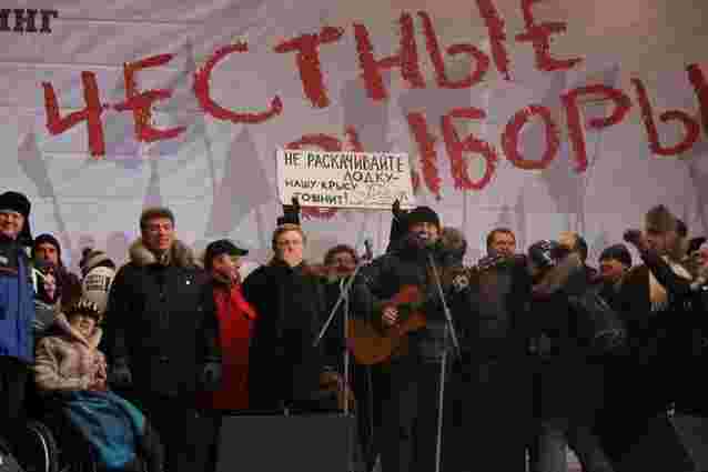 У Петербурзі опозиція мітингує за чесні вибори