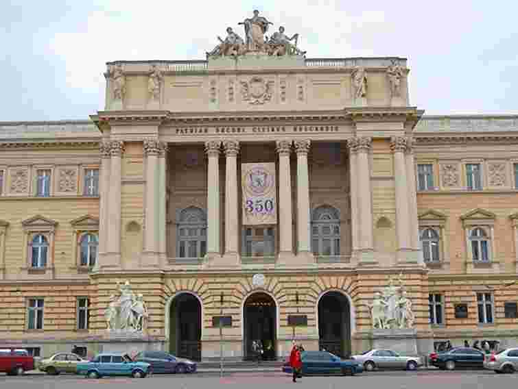У Львові без води можуть залишитися чотири виші