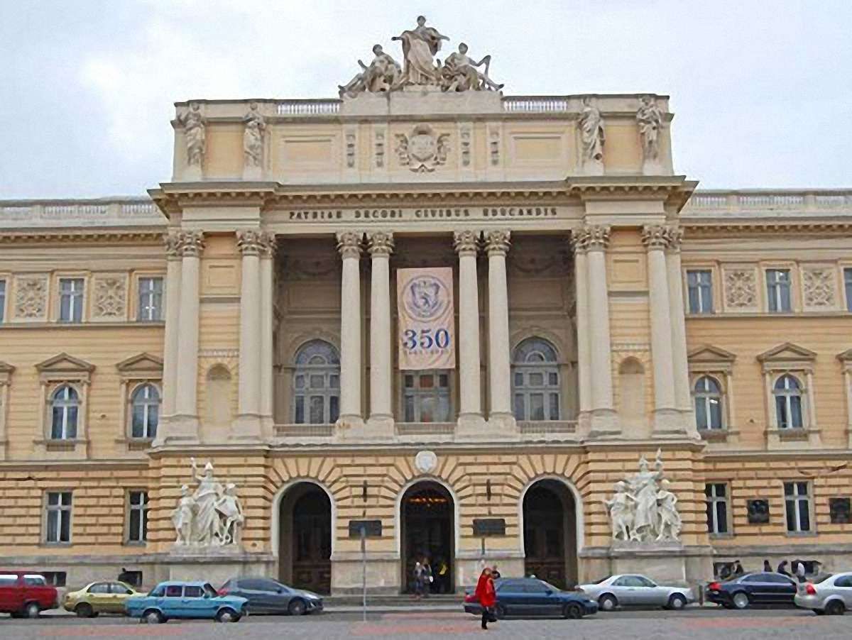 У Львові без води можуть залишитися чотири виші