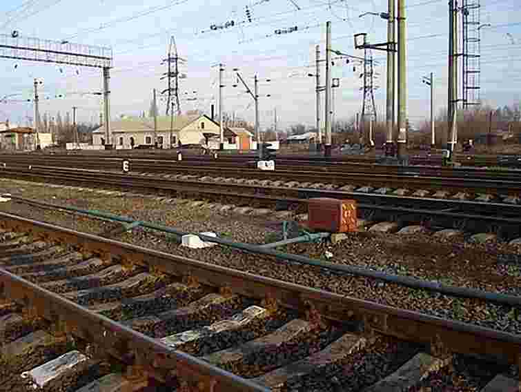 У Львові біля колії знайшли мертвого чоловіка