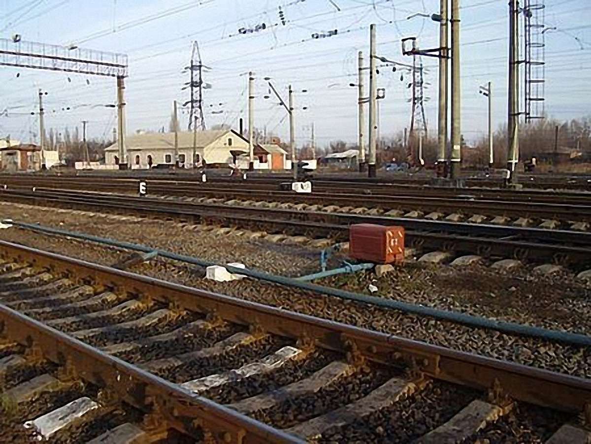 У Львові біля колії знайшли мертвого чоловіка