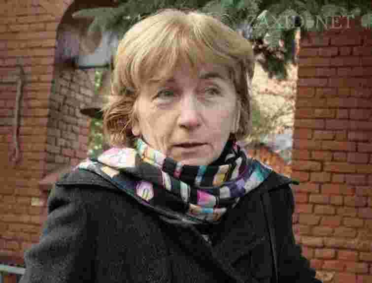 У вхідній брамі на площі Ринок, 5 знайшли альфрейні розписи