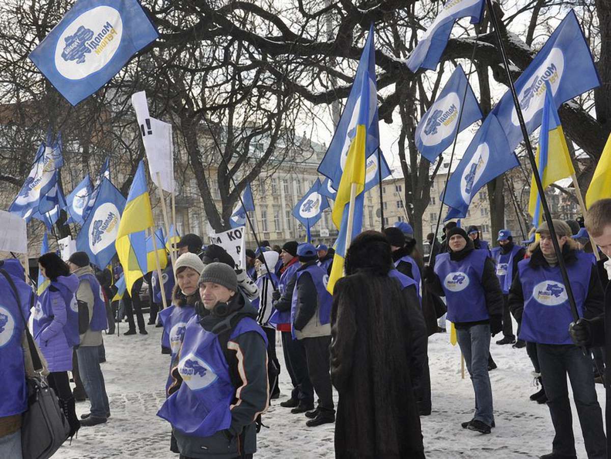 У Львові від опозиції вимагають припинити критикувати владу
