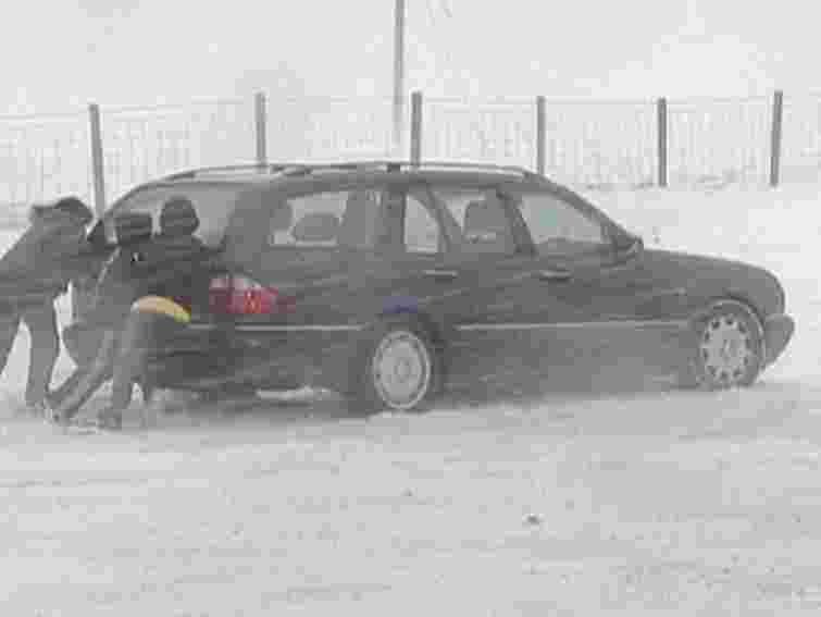 У Львові сьогодні сніг та ожеледиця