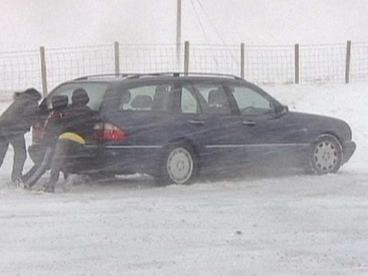 У Львові сьогодні сніг та ожеледиця