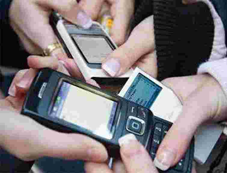 85% українців користуються мобільним звязком