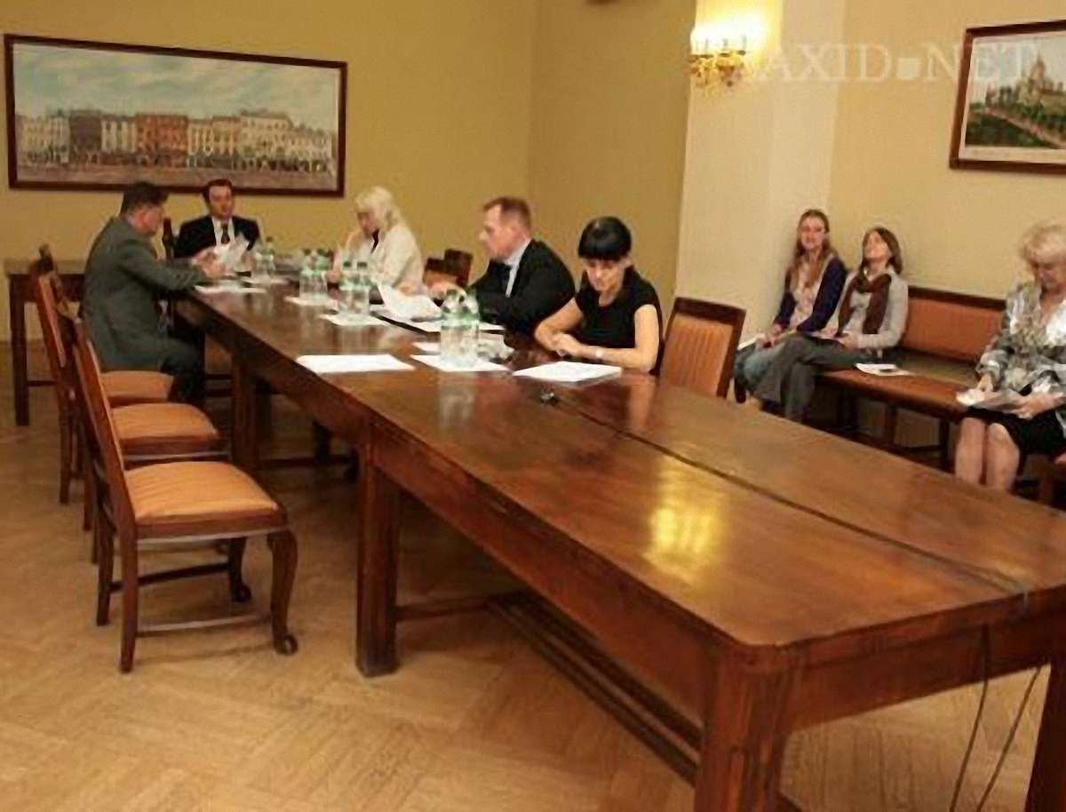Виконком Львова вирішить, що робити з будинком на Маланюка,6