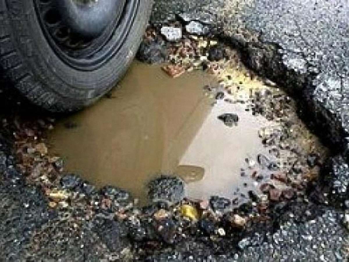 Після зими дороги Львівщини потребують ремонту