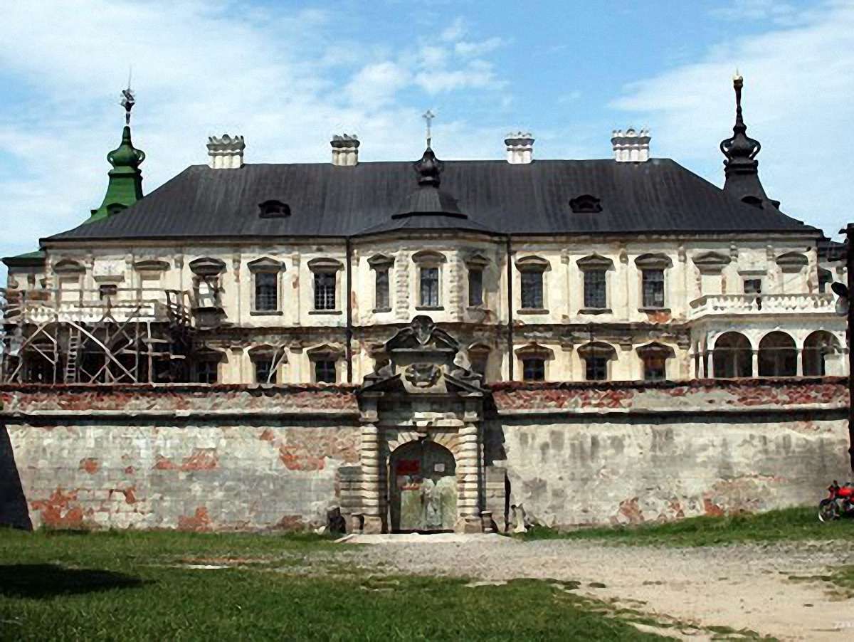 Підгорецький замок без електрики