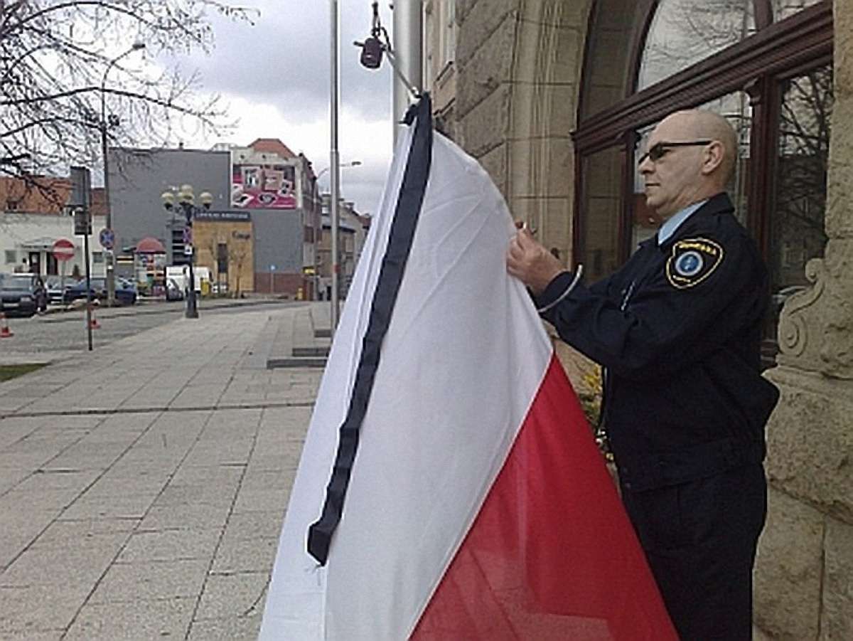 У Польщі  -  жалоба за загиблими у потязі
