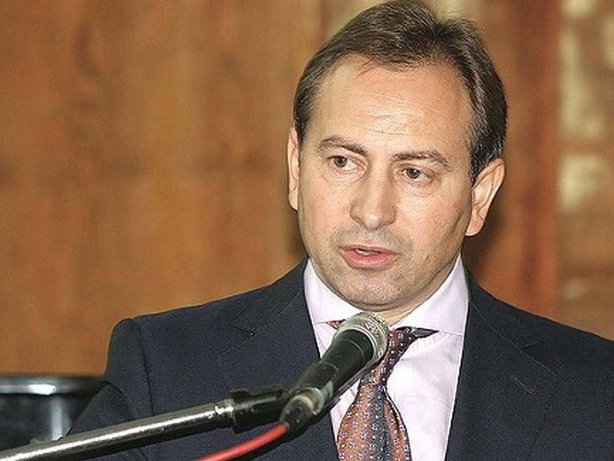 Томенко вимагає в Азарова навести лад із замками Львівщини