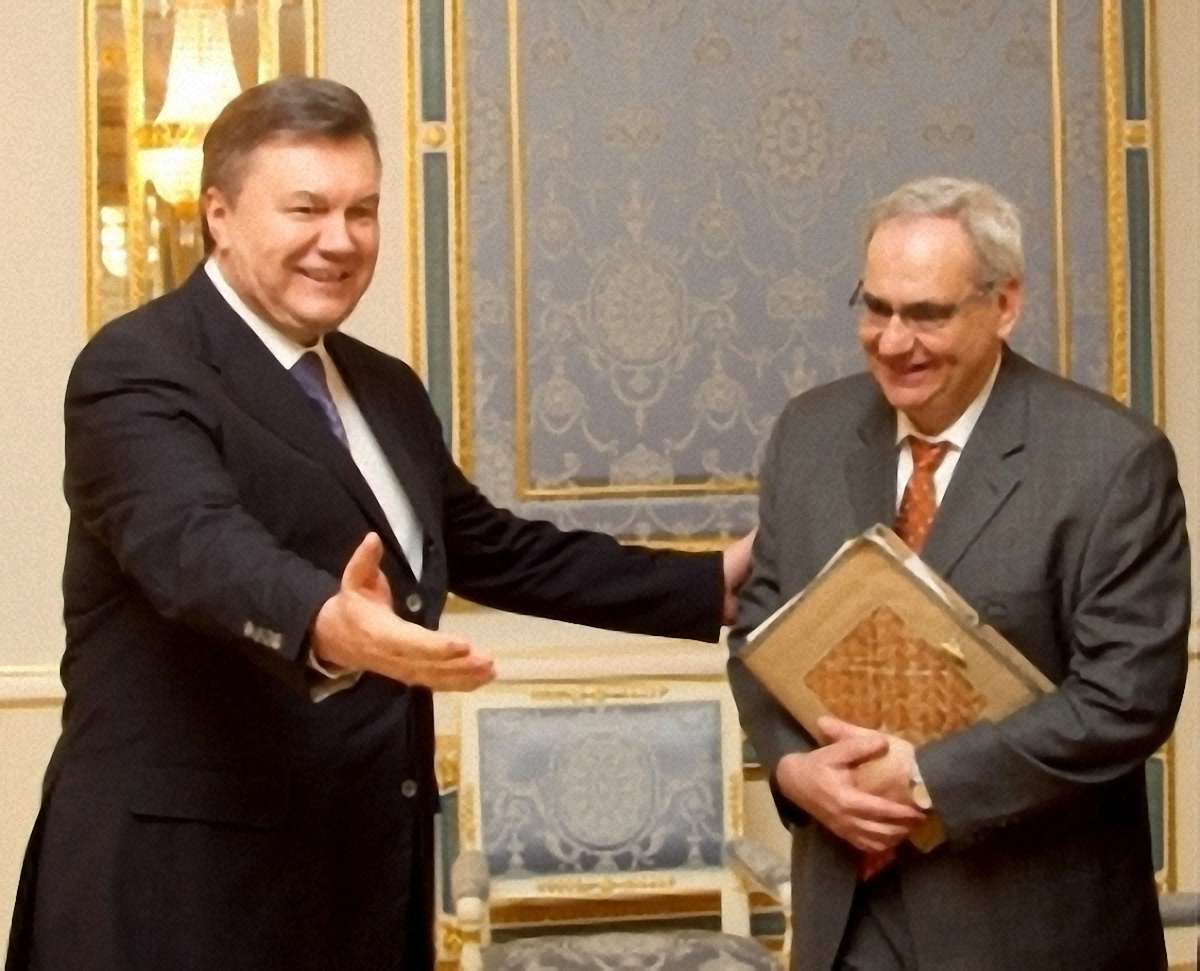 Янукович: Україна цінує співпрацю зі Світовим банком