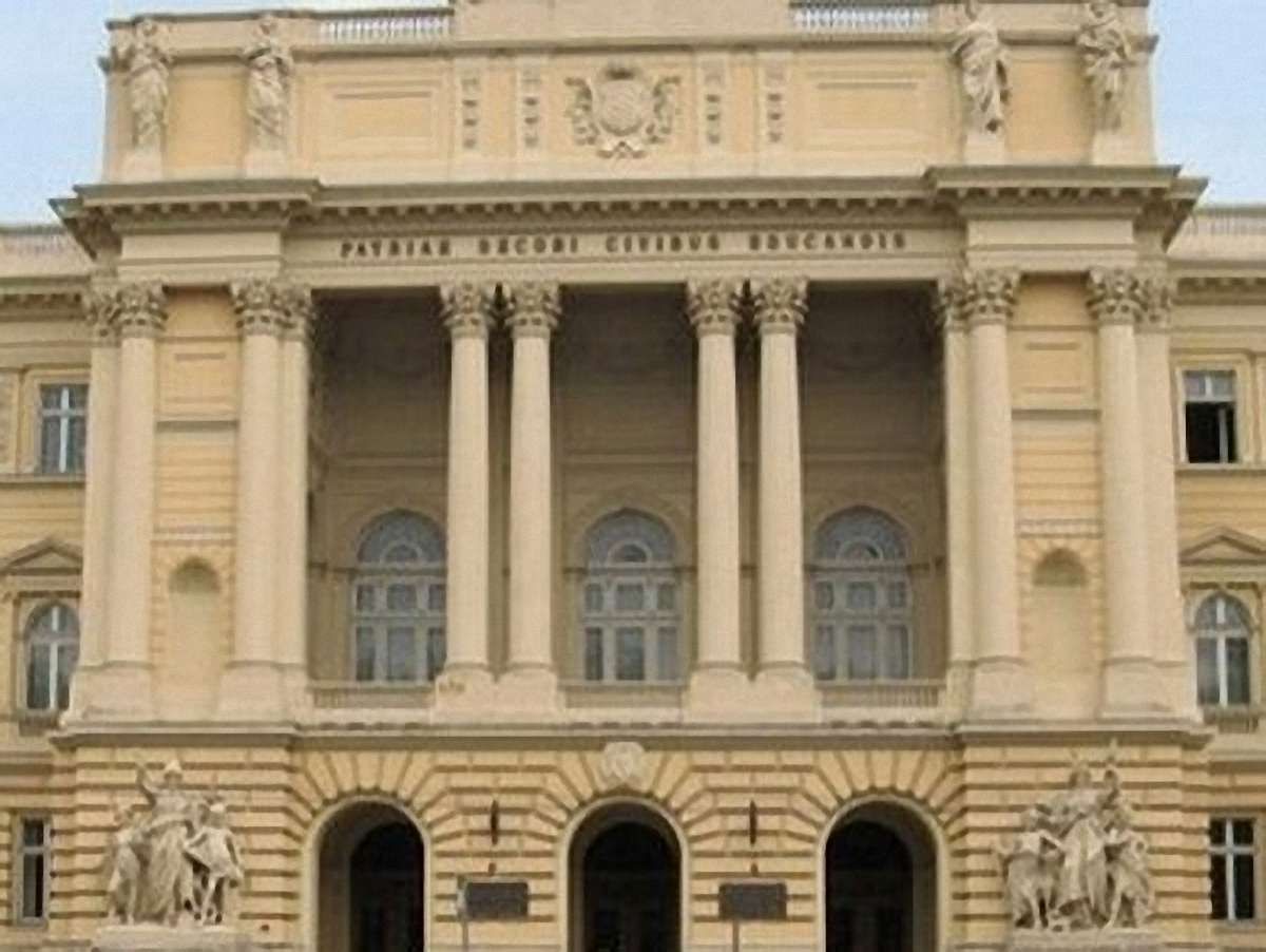Студенти назвали догану Вакарчуку провокацією