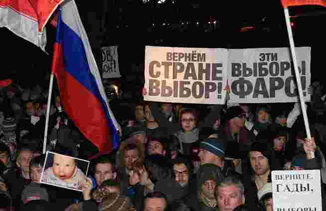 У Москві мітингувальників на Арбаті охороняє гелікоптер