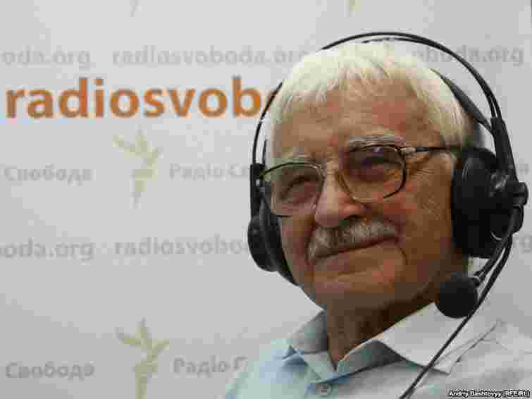 Для поступу України бракує освіти і духу, - Сверстюк 